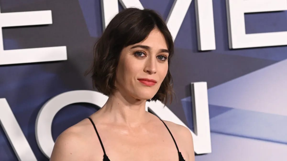 Lizzy Caplan kartu su Rob Mac vaidins FX kuriamame Far Cry antologiniame seriale