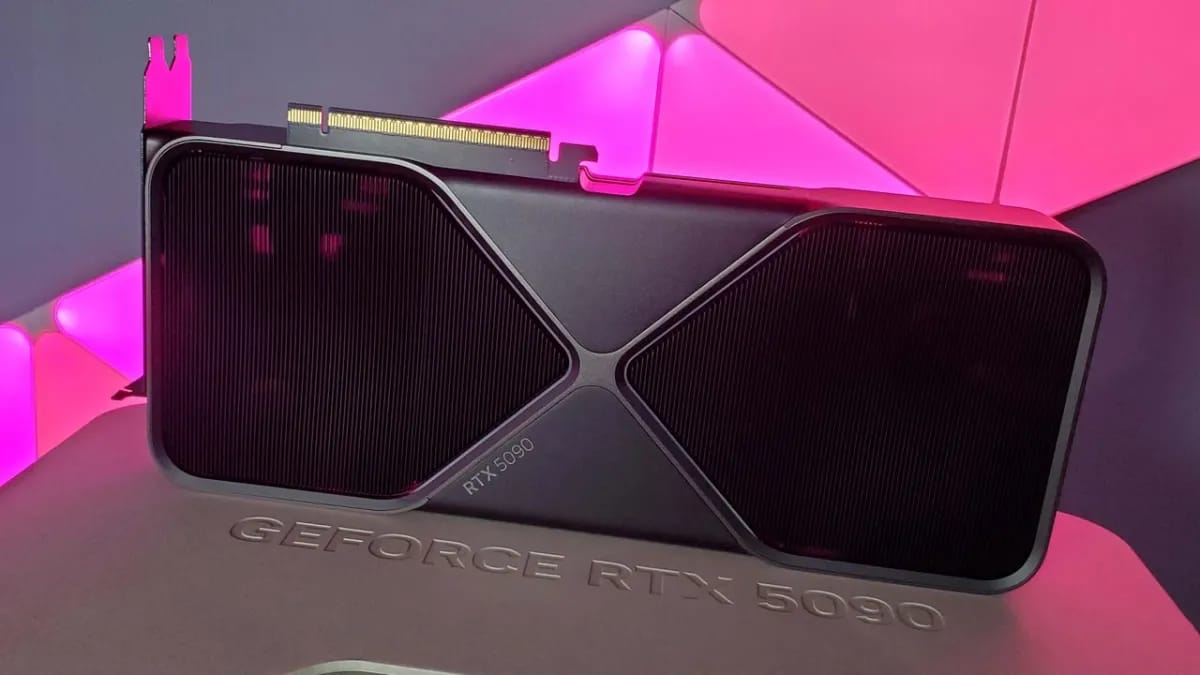 RTX 50 serijos hotspot temperatūros grįžta: HWMonitor 1.65 pridėjo Nvidia užblokuotus jutiklių duomenis
