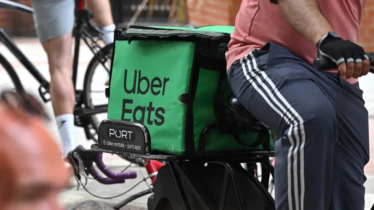 GameStop bendradarbiauja su Uber Eats: pristatys žaidimus visoje šalyje, bet už gerokai didesnę kainą