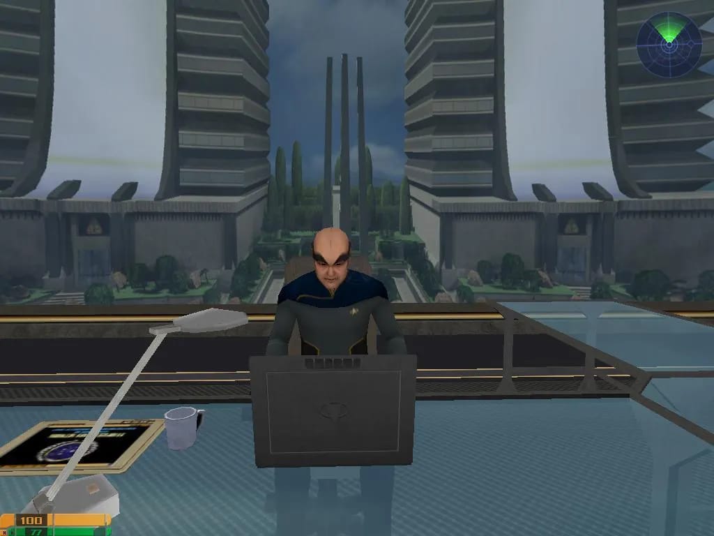 Po rugsėjo 11-osios teroro išpuolių iš Star Trek: Elite Force 2 teko iškirpti sceną su į pastatą rėžiančiu šatlu